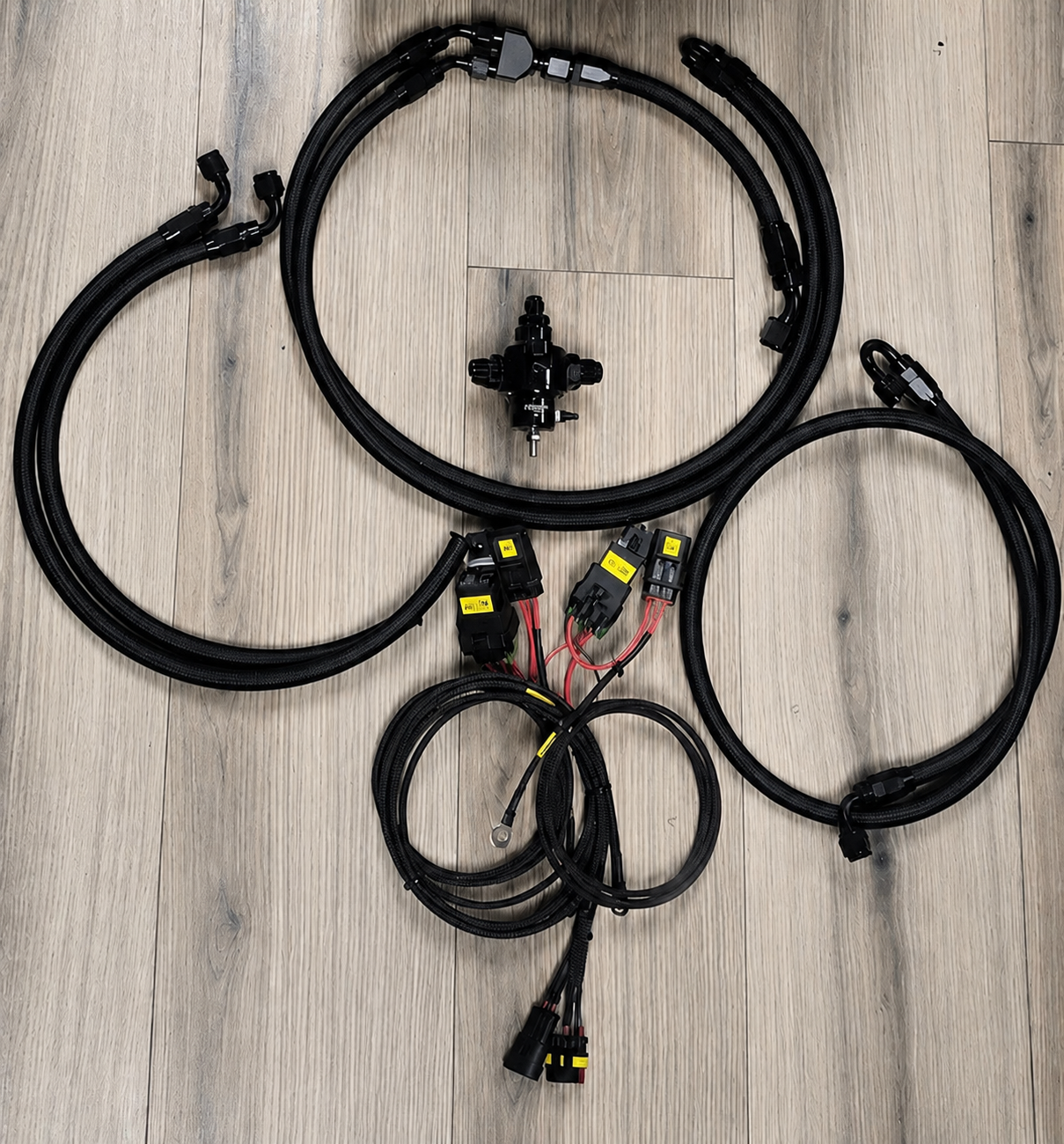 Pro-R DHQ Surge Tank Fuel System 4 seat